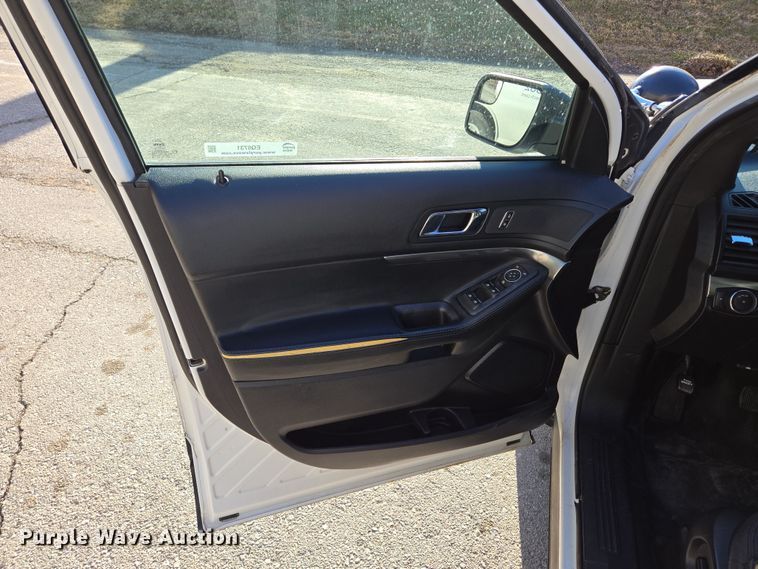 image for item EQ6731 2018 Ford  Explorer Police Interceptor SUV