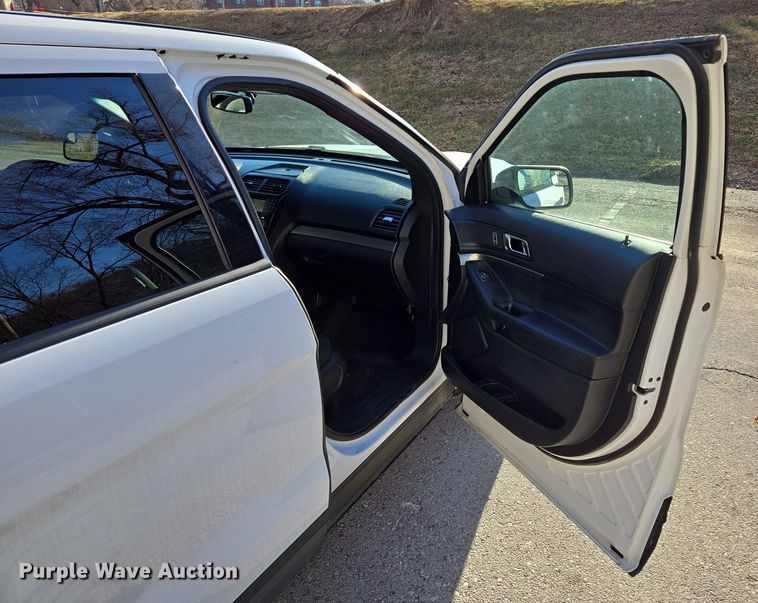 image for item EQ6731 2018 Ford  Explorer Police Interceptor SUV