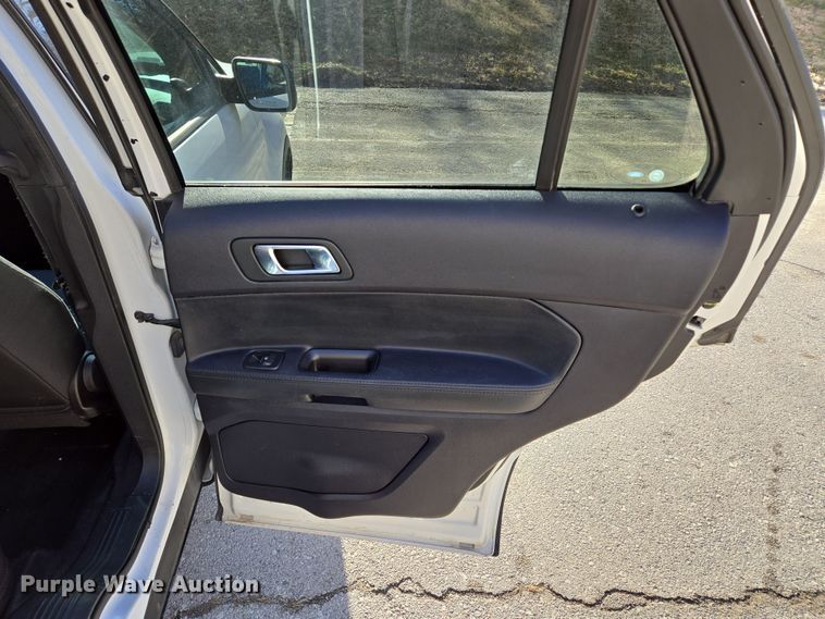 image for item EQ6731 2018 Ford  Explorer Police Interceptor SUV