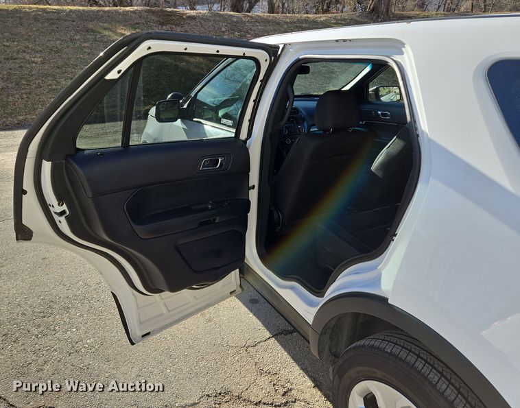 image for item EQ6731 2018 Ford  Explorer Police Interceptor SUV