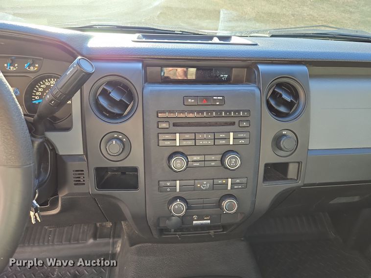 image for item EQ6732 2013 Ford  F150 SuperCrew pickup truck