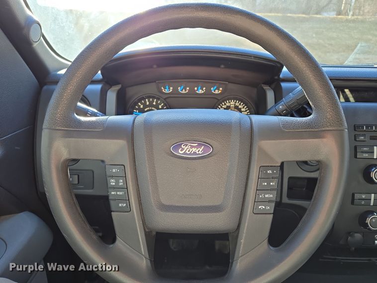 image for item EQ6732 2013 Ford  F150 SuperCrew pickup truck