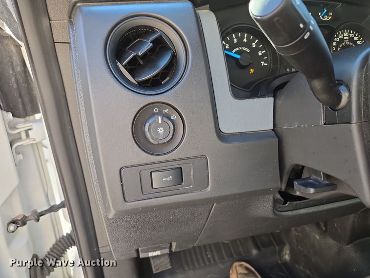 image for item EQ6732 2013 Ford  F150 SuperCrew pickup truck