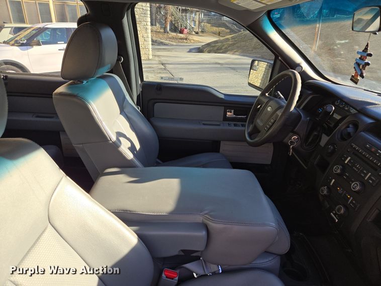 image for item EQ6732 2013 Ford  F150 SuperCrew pickup truck