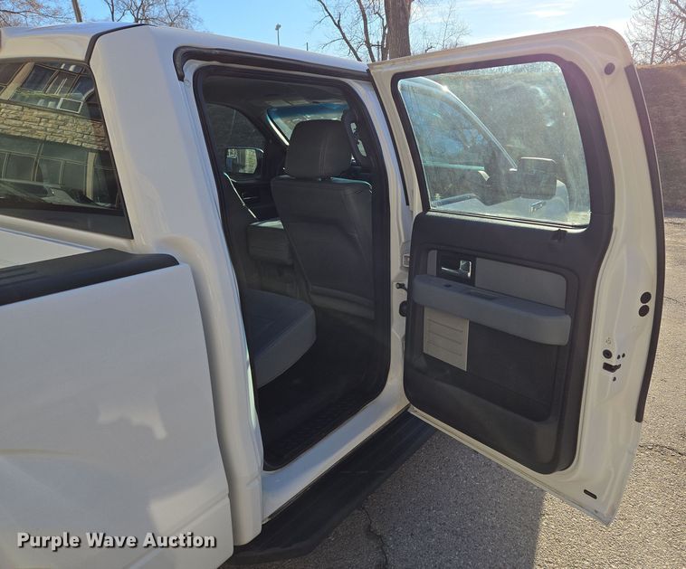 image for item EQ6732 2013 Ford  F150 SuperCrew pickup truck