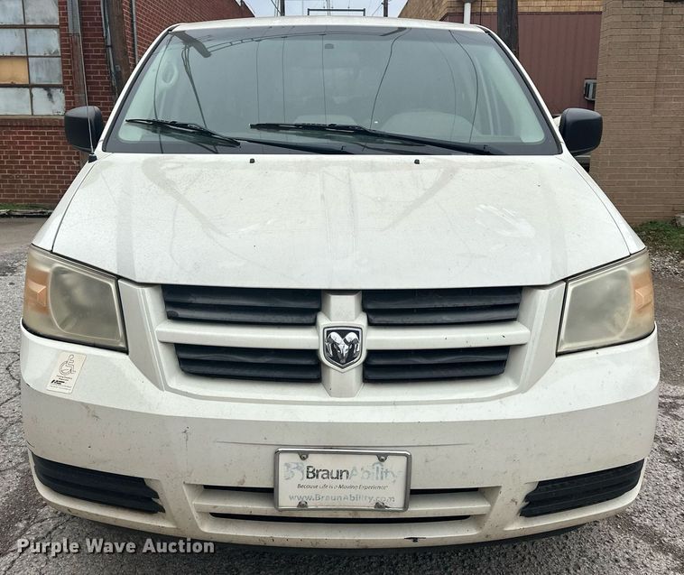 image for item ER4992 2010 Dodge Grand Caravan SE van