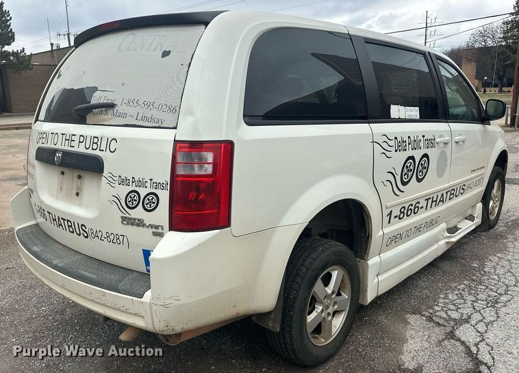 image for item ER4992 2010 Dodge Grand Caravan SE van