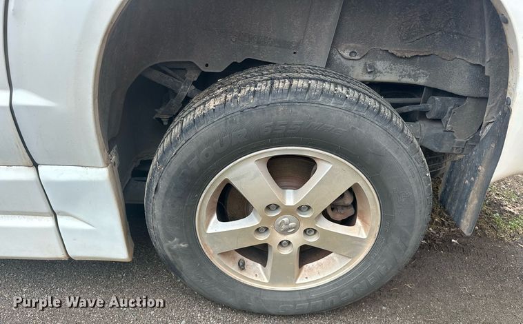 image for item ER4992 2010 Dodge Grand Caravan SE van