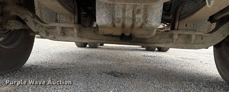 image for item EY9901 2002 Freightliner FLD semi truck