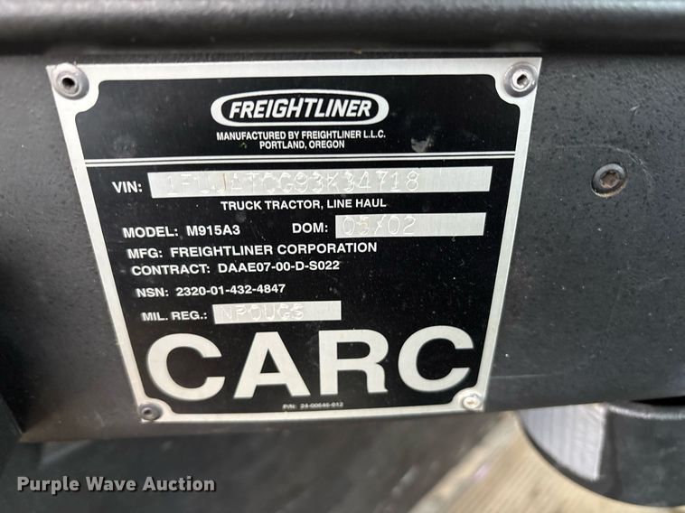 image for item EY9901 2002 Freightliner FLD semi truck