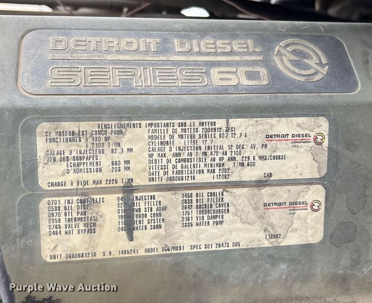 image for item EY9901 2002 Freightliner FLD semi truck