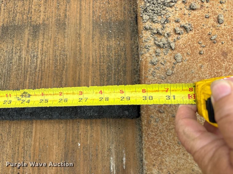 image for item EY9922 1995 Neal DM6500 paver