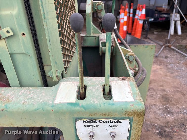 image for item EY9922 1995 Neal DM6500 paver