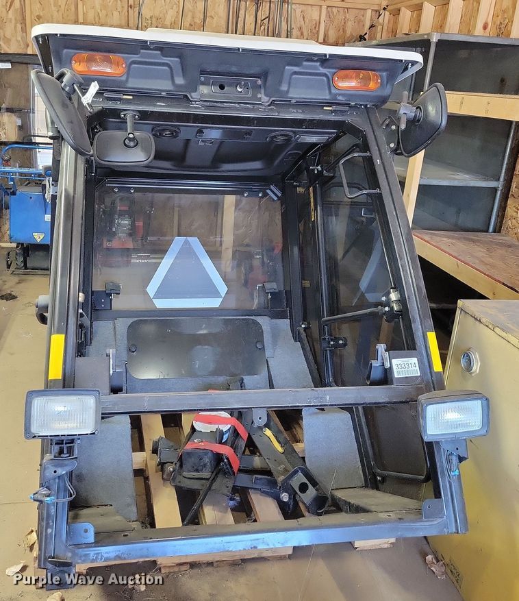 image for item NB9815 Toro 30298 mower cab