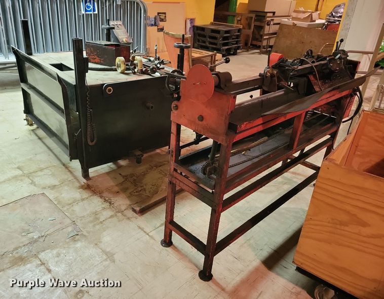 image for item NB9820 (2) Atterton & Ellis grinders