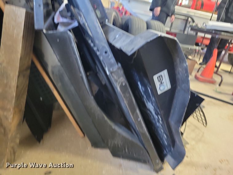 image for item NB9828 Police vehicle parts and accessories