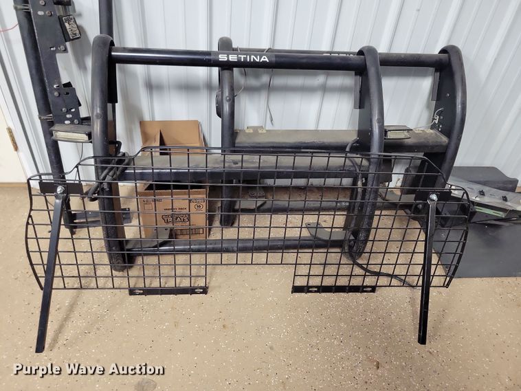 image for item NB9828 Police vehicle parts and accessories