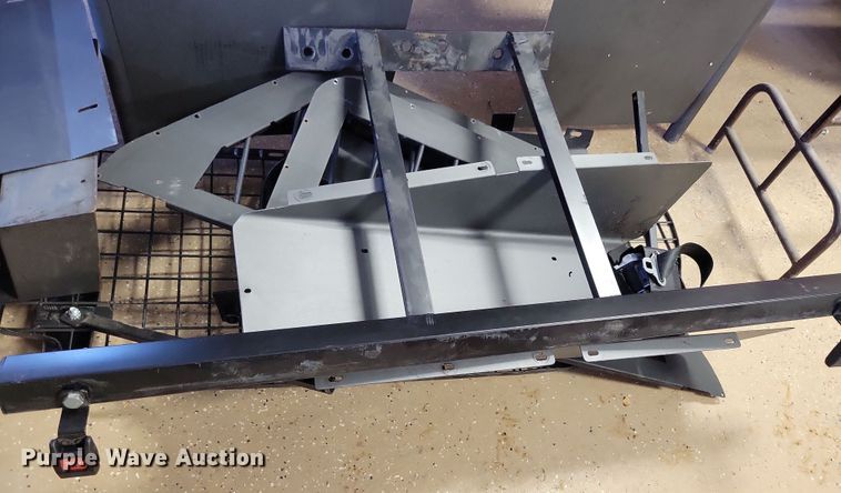 image for item NB9828 Police vehicle parts and accessories