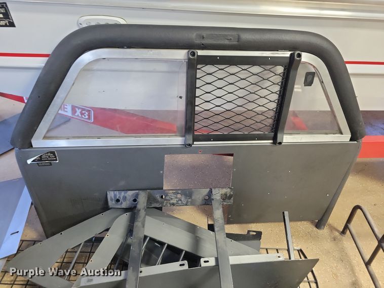 image for item NB9828 Police vehicle parts and accessories