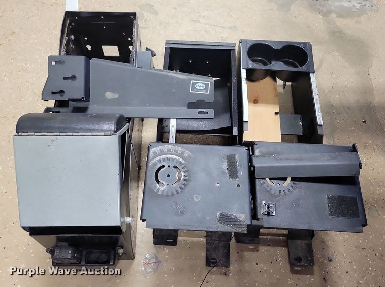 image for item NB9828 Police vehicle parts and accessories