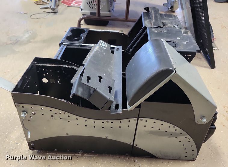 image for item NB9828 Police vehicle parts and accessories