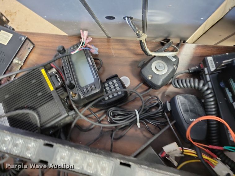 image for item NB9829 Police vehicle parts and accessories