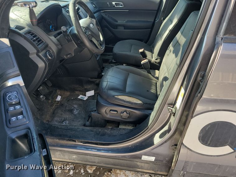 image for item NB9831 2018 Ford Explorer Police interceptor SUV