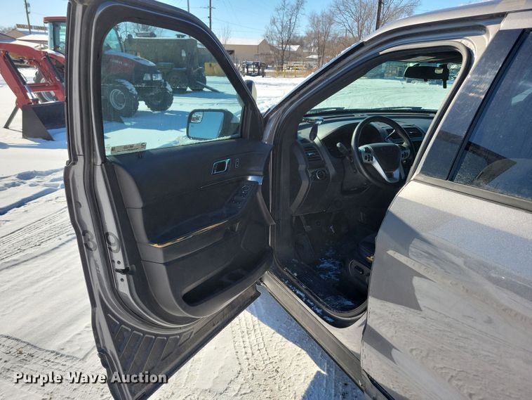 image for item NB9832 2014 Ford Explorer Police Interceptor SUV