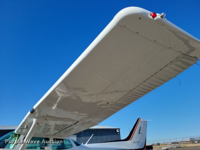 image for item NB9846 1982 Cessna 172P Skyhawk II airplane