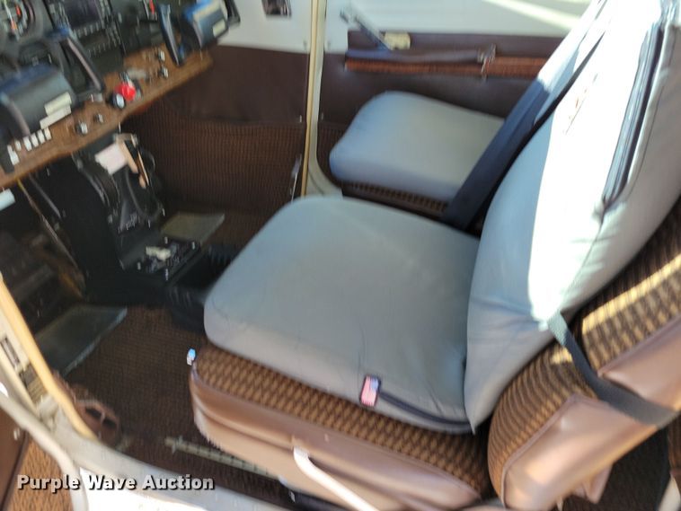 image for item NB9846 1982 Cessna 172P Skyhawk II airplane