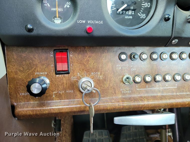 image for item NB9846 1982 Cessna 172P Skyhawk II airplane