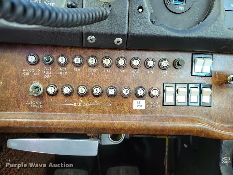 image for item NB9846 1982 Cessna 172P Skyhawk II airplane