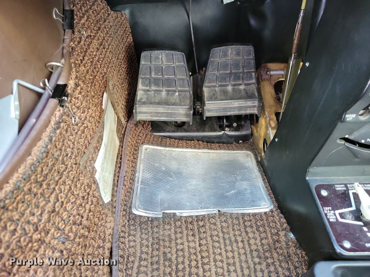 image for item NB9846 1982 Cessna 172P Skyhawk II airplane