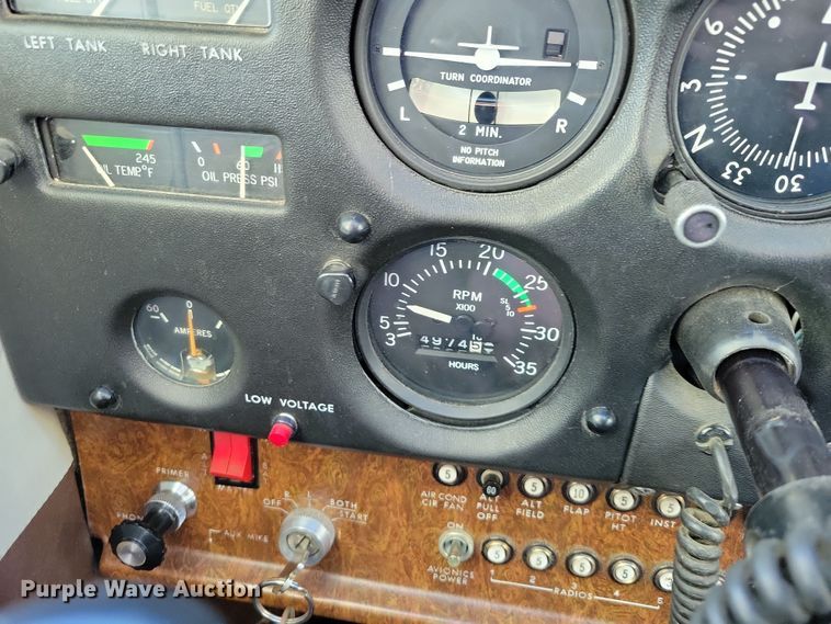 image for item NB9846 1982 Cessna 172P Skyhawk II airplane