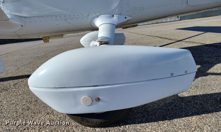 image for item NB9846 1982 Cessna 172P Skyhawk II airplane