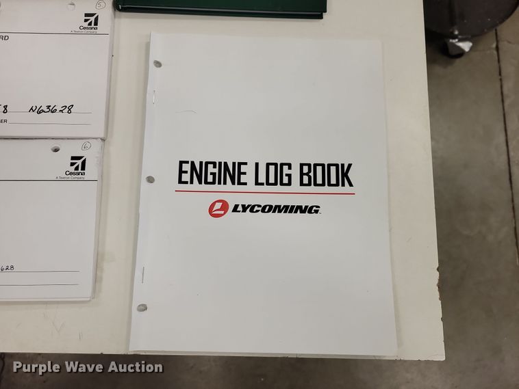 image for item NB9846 1982 Cessna 172P Skyhawk II airplane