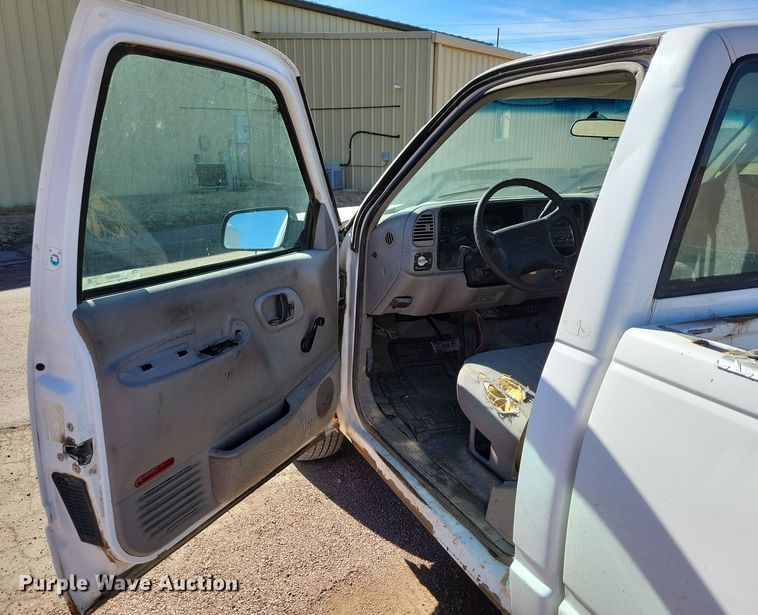 image for item NB9857 1997 Chevrolet  K1500 pickup truck