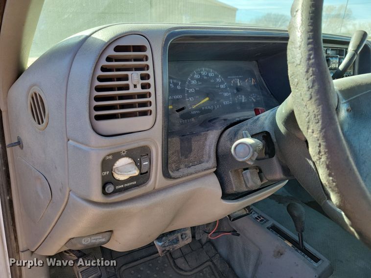 image for item NB9857 1997 Chevrolet  K1500 pickup truck