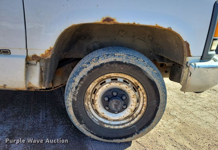 image for item NB9857 1997 Chevrolet  K1500 pickup truck