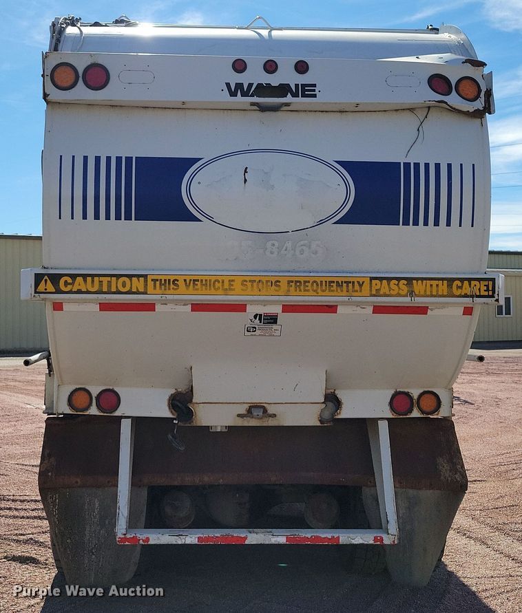 image for item NB9860 2011 Peterbilt 320 refuse truck