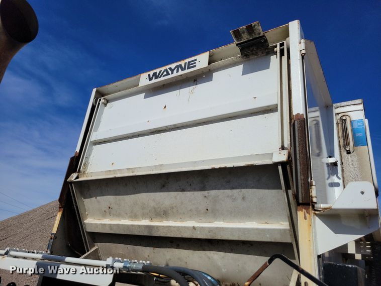 image for item NB9860 2011 Peterbilt 320 refuse truck