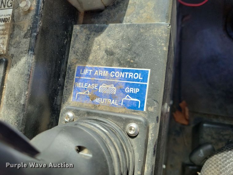 image for item NB9860 2011 Peterbilt 320 refuse truck