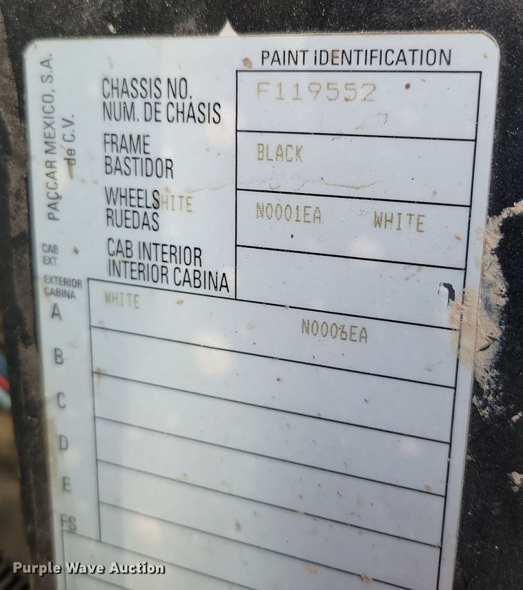 image for item NB9860 2011 Peterbilt 320 refuse truck