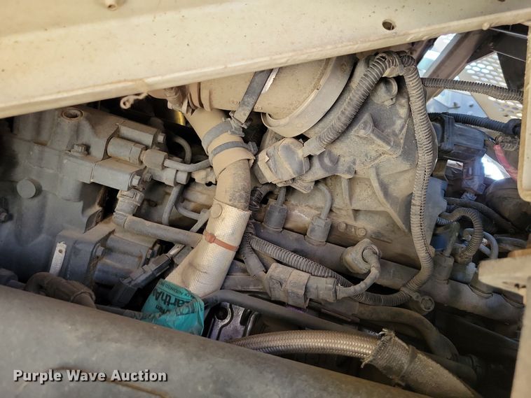 image for item NB9861 2017 Peterbilt 320 refuse truck