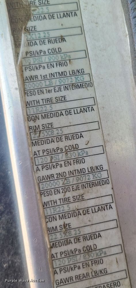 image for item NB9861 2017 Peterbilt 320 refuse truck