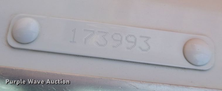 image for item NB9861 2017 Peterbilt 320 refuse truck