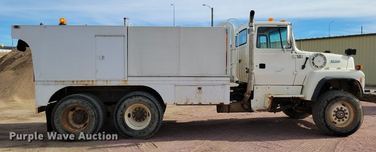 image for item NB9862 1997 Ford L8000 sewer jetter truck