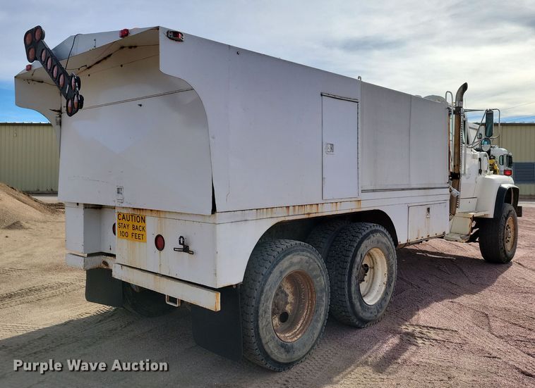 image for item NB9862 1997 Ford L8000 sewer jetter truck