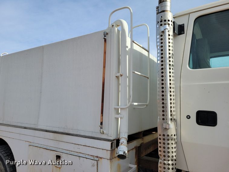 image for item NB9862 1997 Ford L8000 sewer jetter truck