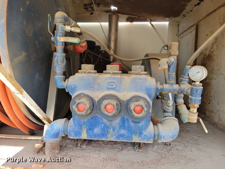 image for item NB9862 1997 Ford L8000 sewer jetter truck